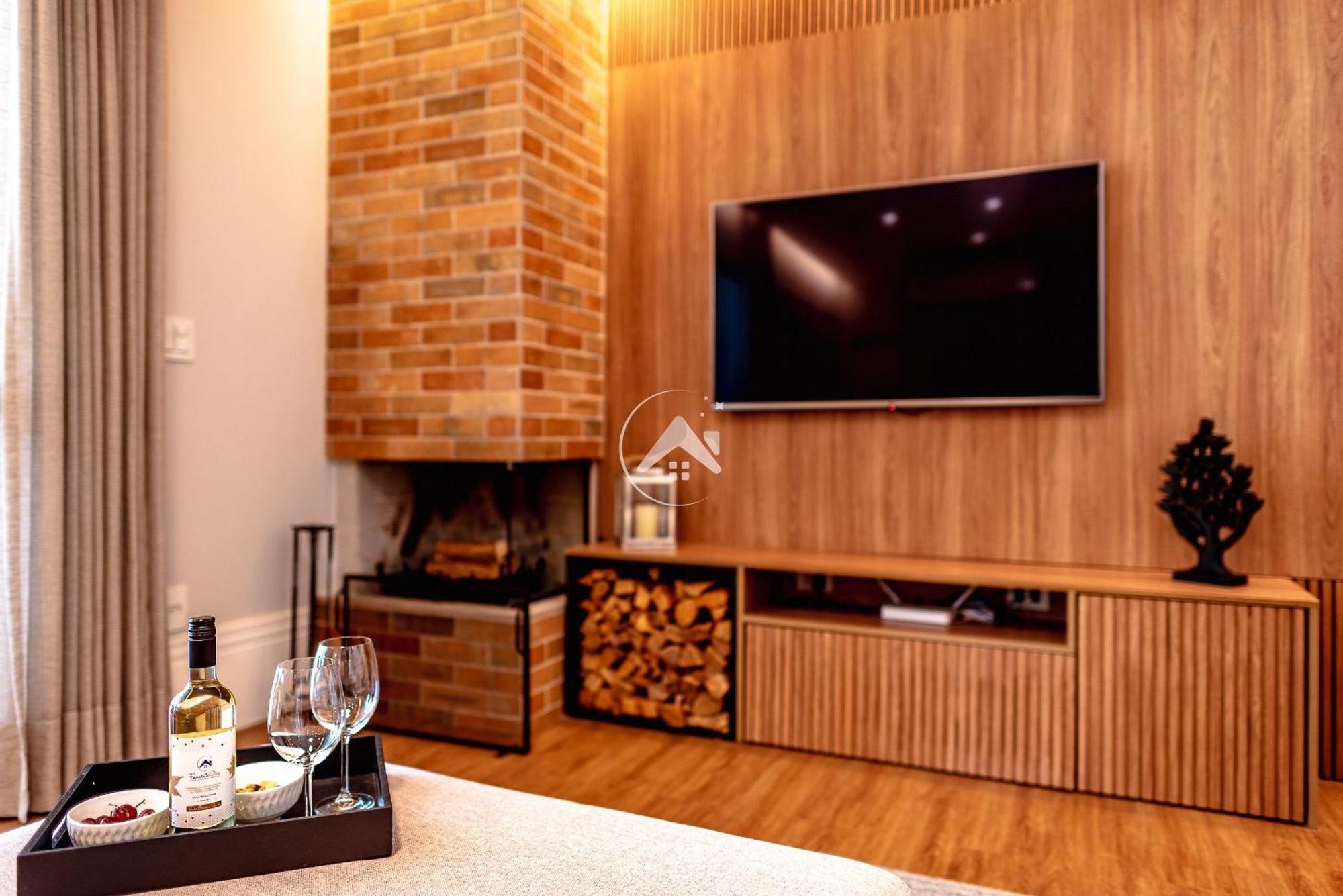 Apartamento Incrivel Apto Em Completo, Muito Proximo Ao Centrinho Do Capivari - Campos do Jordão